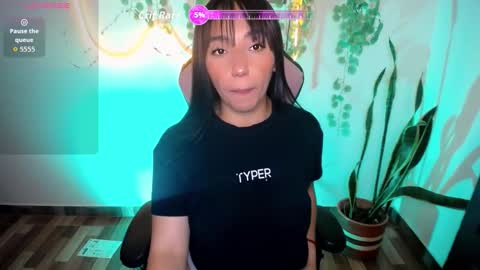 Amber online show from 09-18-25, 01:02