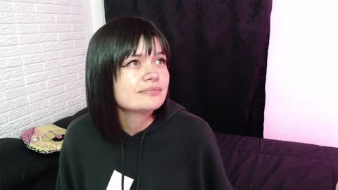 Snapshot of amber_rouss chatting on 12-28-24, 07:33 ROUSS online show from 12-28-24, 07:33