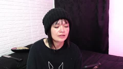 Snapshot of amber_rouss chatting on 12-29-24, 04:38 ROUSS online show from 12-29-24, 04:38