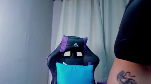 Amber Baker  online show from 03-05-25, 05:18