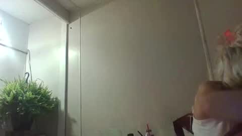 Kaligirll online show from 11-01-25, 08:49