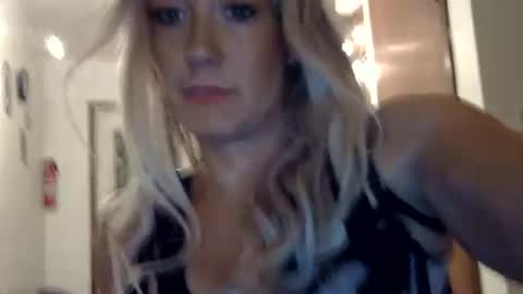 Kaligirll online show from 07-12-26, 06:48