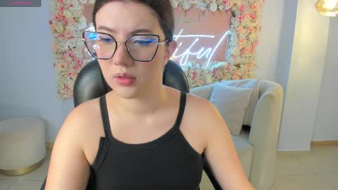 Amber  online show from 04-12-26, 05:18