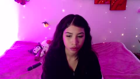 Snapshot of amberjeong chatting on 12-10-24, 12:50 Amber Jeong online show from 12-10-24, 12:50