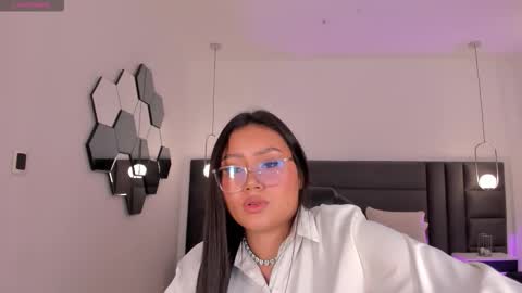 Amber  online show from 10-15-25, 04:23