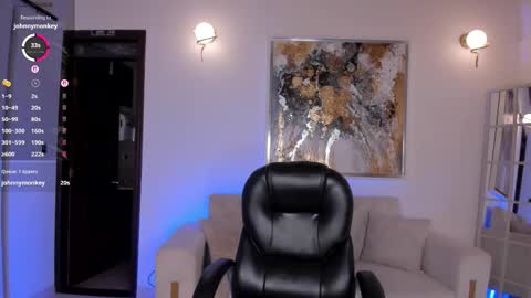 Amber  online show from 10-28-25, 03:43