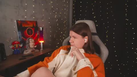 Snapshot of amberlyyy chatting on 04-20-26, 12:13 my name is Sonya but you can call me your favorite girl 3 online show from 04-20-26, 12:13