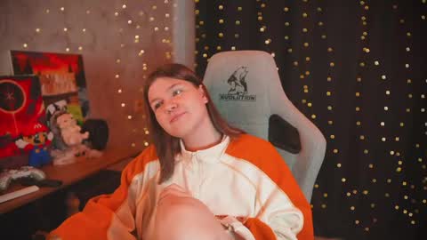 Snapshot of amberlyyy chatting on 05-15-26, 05:03 my name is Sonya but you can call me your favorite girl 3 online show from 05-15-26, 05:03