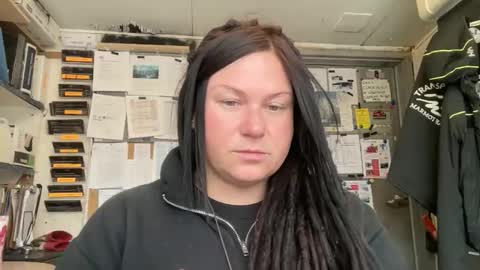 Snapshot of ambermoss7 chatting on 02-25-26, 09:24 ambermoss7 online show from 02-25-26, 09:24