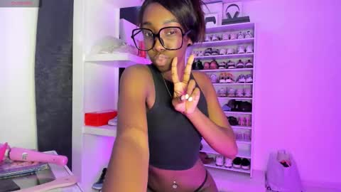 Snapshot of amberprincess2 chatting on 02-18-26, 04:14 Amber online show from 02-18-26, 04:14