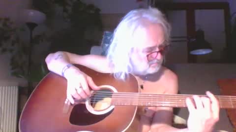 Snapshot of amberr11 chatting on 12-05-24, 11:18 Amberr11 online show from 12-05-24, 11:18