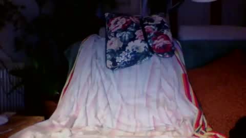 Snapshot of amberr11 chatting on 01-16-25, 11:06 Amberr11 online show from 01-16-25, 11:06