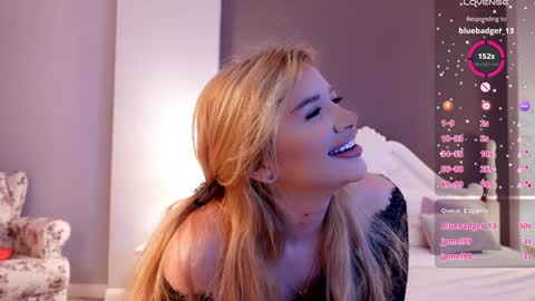 Snapshot of amberseyes chatting on 12-10-24, 08:30 Amberseyes online show from 12-10-24, 08:30