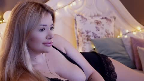 Snapshot of amberseyes chatting on 12-30-24, 09:59 Amberseyes online show from 12-30-24, 09:59