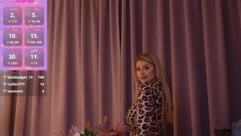 Snapshot of amberseyes chatting on 01-13-25, 10:14 Amberseyes online show from 01-13-25, 10:14