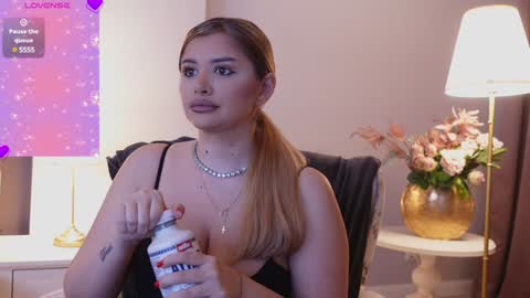 Snapshot of amberseyes chatting on 02-03-25, 09:41 Amberseyes online show from 02-03-25, 09:41