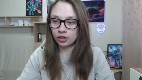 Snapshot of ambersimard chatting on 04-15-26, 03:02 Amber online show from 04-15-26, 03:02