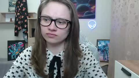 Snapshot of ambersimard chatting on 05-26-26, 03:30 Amber online show from 05-26-26, 03:30
