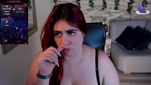 Snapshot of amberthomsonn chatting on 01-18-26, 02:59 Amber online show from 01-18-26, 02:59