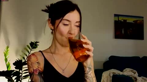 Moon inst 4mbientmoon online show from 02-19-26, 05:09