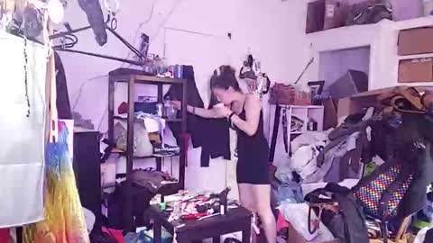 Snapshot of ambionce chatting on 12-18-25, 08:31 ambionce online show from 12-18-25, 08:31