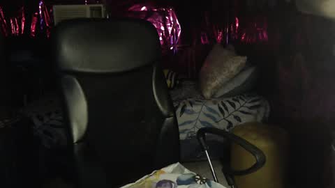 Marie online show from 12-26-24, 09:55