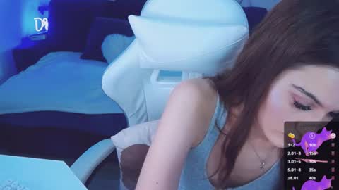 Snapshot of ambraenm chatting on 07-15-26, 01:38 AmbraEnm online show from 07-15-26, 01:38