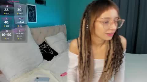 Snapshot of ameli_shell chatting on 10-21-25, 01:17 Ameli online show from 10-21-25, 01:17