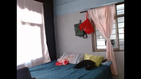 amelia  online show from 01-28-25, 02:53