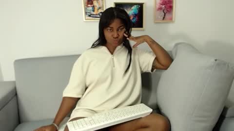 girl exsotic online show from 11-01-25, 01:35