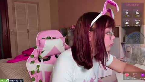 Amelia online show from 08-10-26, 06:39