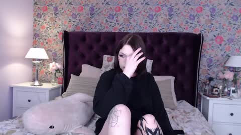 Amelia online show from 12-10-24, 08:16