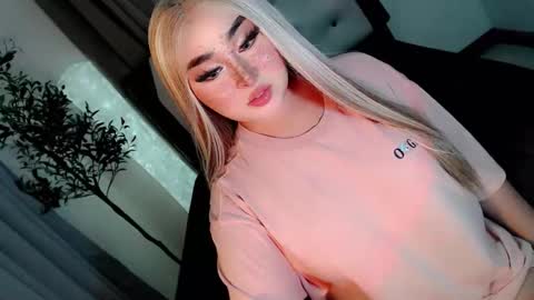 Snapshot of amelia_nicole08 chatting on 11-20-25, 11:26 amelia_nicole08 online show from 11-20-25, 11:26