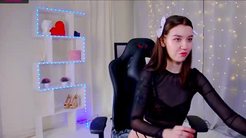 Anna online show from 03-11-25, 03:05