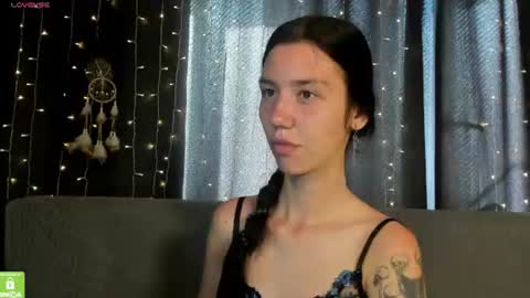 Snapshot of amelia_skyy chatting on 07-06-26, 01:35 Anna online show from 07-06-26, 01:35