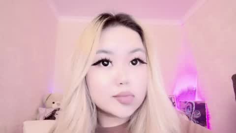 Amelia online show from 02-24-25, 01:24