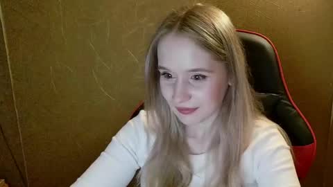 Amelia  online show from 05-23-26, 07:40