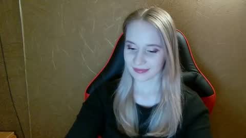 Amelia  online show from 06-14-26, 07:05