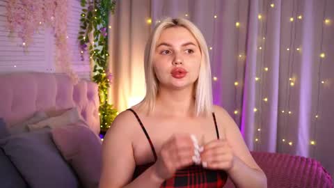 Snapshot of ameliawells chatting on 06-07-26, 04:05 Amelia online show from 06-07-26, 04:05