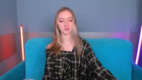 Snapshot of ameliawise chatting on 01-18-25, 12:35 ameliawise online show from 01-18-25, 12:35