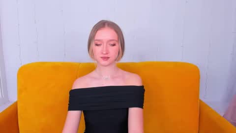 Snapshot of ameliawise chatting on 01-18-25, 10:17 ameliawise online show from 01-18-25, 10:17