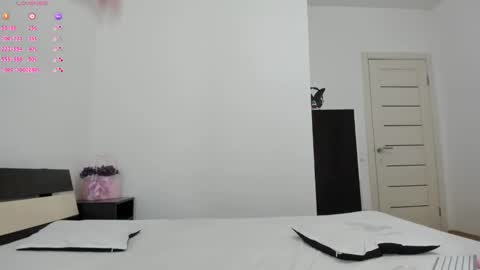 amelie_25 online show from 12-03-25, 12:29