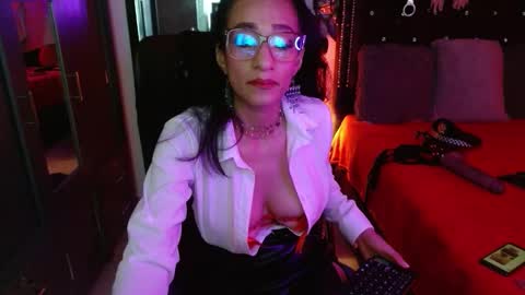 amelie__martinez online show from 12-02-25, 12:43