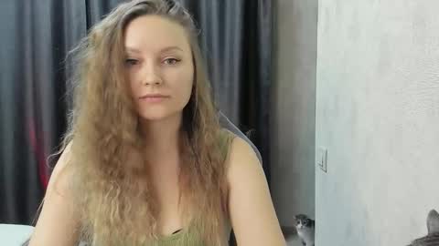 Snapshot of ameliecameron chatting on 10-12-25, 08:52 amelie online show from 10-12-25, 08:52