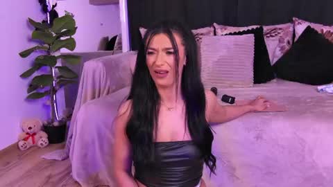 Snapshot of ameliereeaa chatting on 06-22-26, 05:43 AmelieReeaa online show from 06-22-26, 05:43