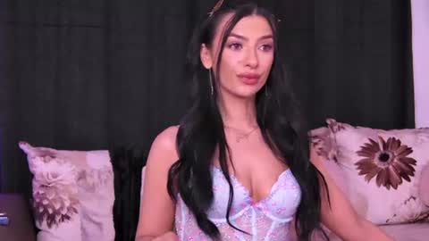 Snapshot of ameliereeaa chatting on 06-28-26, 02:34 AmelieReeaa online show from 06-28-26, 02:34