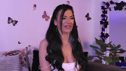 Snapshot of ameliereeaa chatting on 07-05-26, 01:51 AmelieReeaa online show from 07-05-26, 01:51