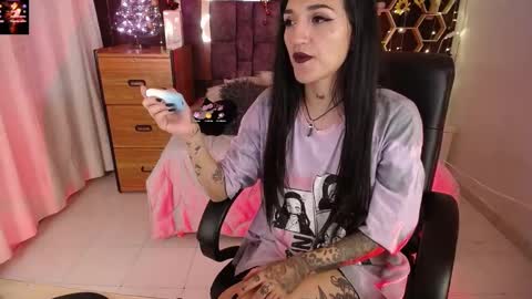 AMELIEROUS .. see you tomorrow  kisses online show from 12-17-24, 02:55