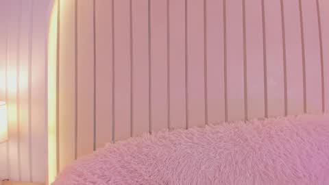 Amelia online show from 09-19-25, 02:24