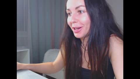 amelinamersi online show from 09-18-25, 05:15